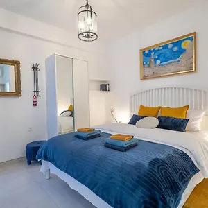 Starry Night Studio Fiume